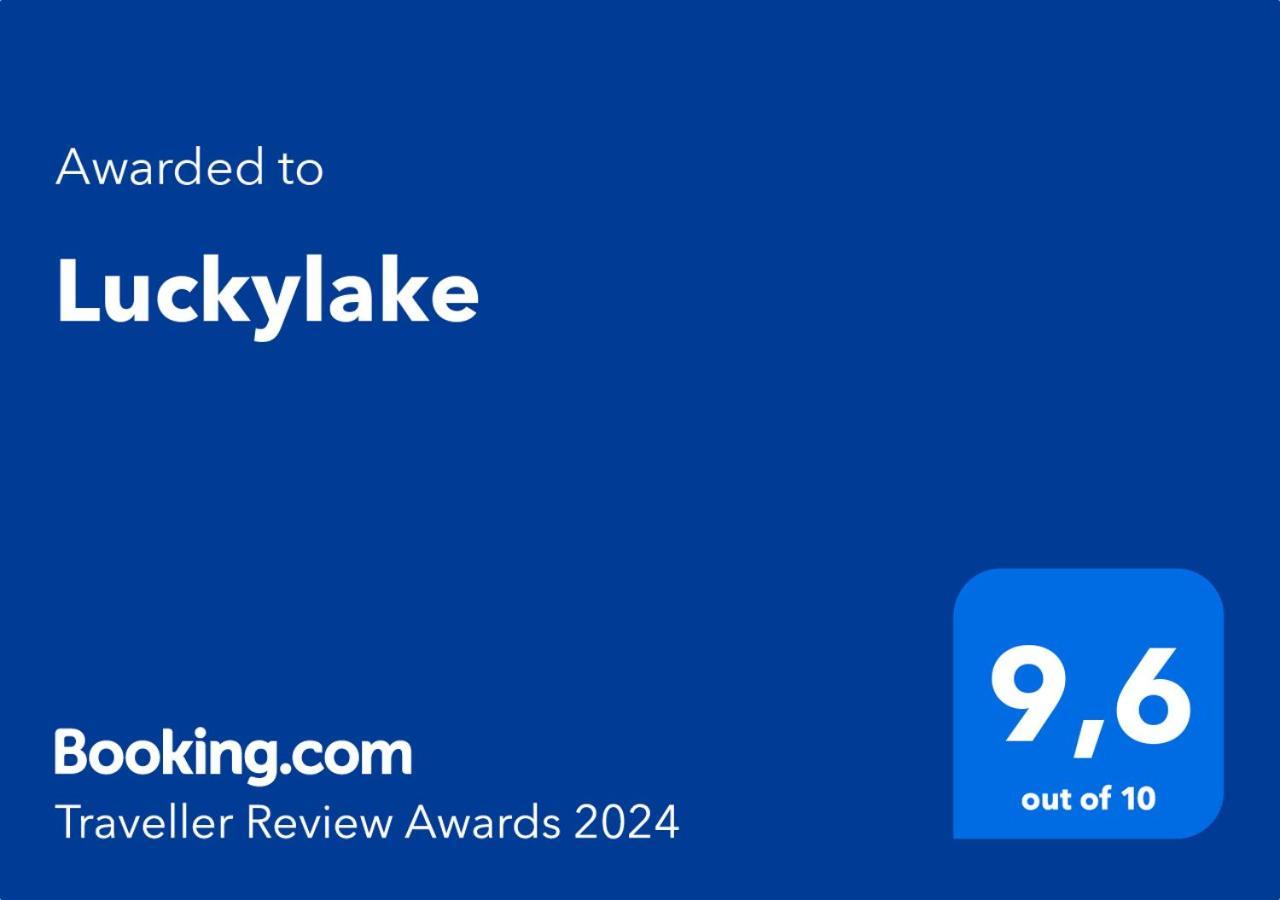 Luckylake Pella Exteriör bild